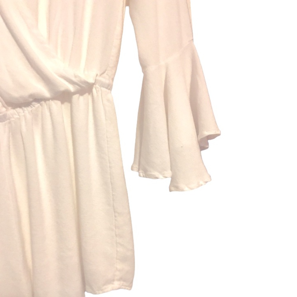 INDAH Parnell Bell Sleeve Cocktail Romper - Picture 5 of 7